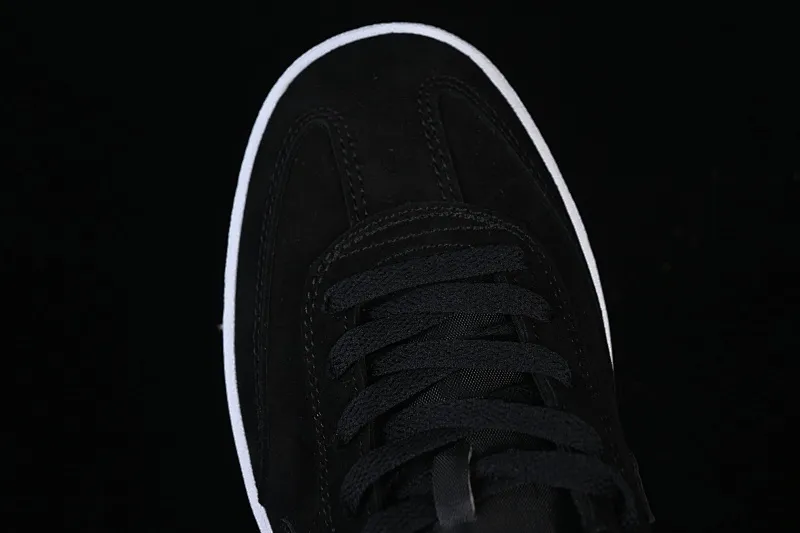 All categories Nk SB Dunk series Nike SB Fc Classic campus sneakers Nike SB Fc Classic Nike autumn and winter campus casual sneakers 909096-001